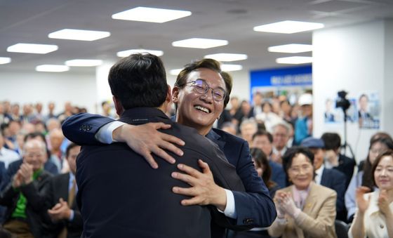 전재수 부산시장 후보 선거사무소 개소식