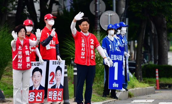 박용선 국힘 포항시장 후보 '아침 인사'