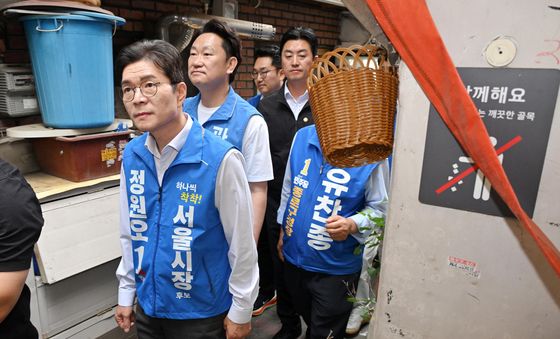 정원오 후보, 돈의동 쪽방촌 방문