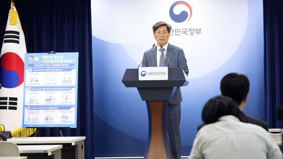 국민주권정부 1주년 권익위 핵심성과 발표하는 정일연 위원장
