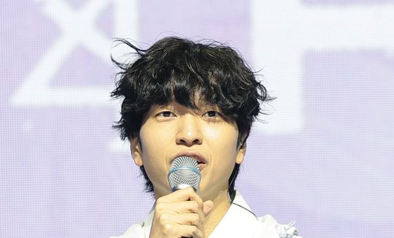 유재필, 트리플에스 쇼케이스 MC