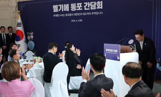 인사하는 이재명 대통령