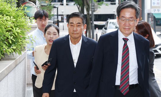 2차 종합특검 출석하는 신원식 전 국가안보실장