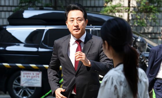 정치자금법 위반 혐의 공판 출석하는 오세훈 시장