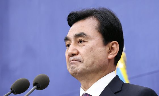 軍 "방첩사, 세평 수집 등 권력 기능 폐지"