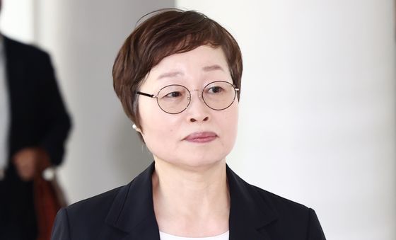 투표용지 부족사태 진상규명위 첫 회의 참석하는 조현욱 위원장