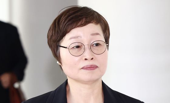 투표용지 부족사태 진상규명위 첫 회의 참석하는 조현욱 위원장