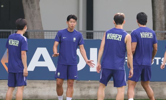 체코전 앞두고 훈련하는 축구대표팀 선수들