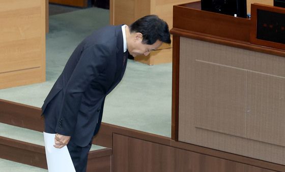 인사하는 오세훈 시장