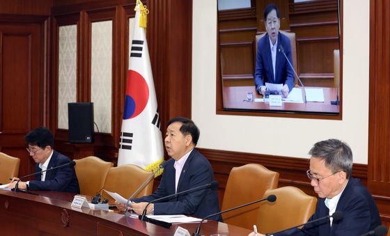 비상경제본부회의 모두 발언하는 구윤철 부총리