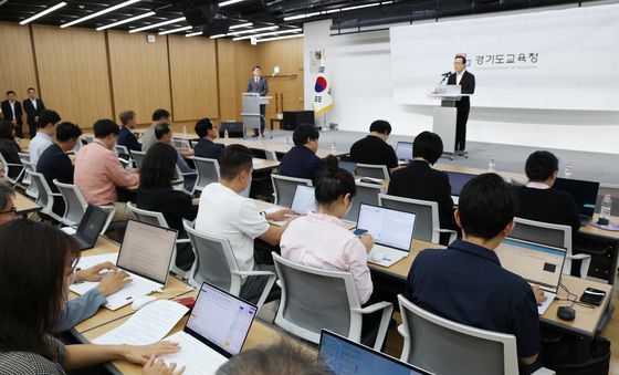 경기교육감 선거 '득표 입력 오류' 관련 입장 밝히는 임태희 교육감