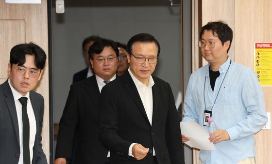 6·3 지방선거 관련 기자회견하는 임태희 교육감