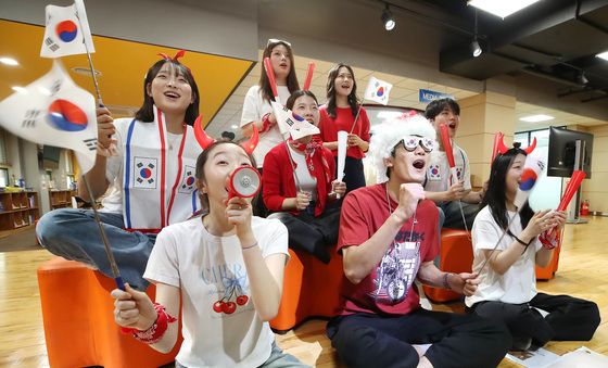 "승리하라"