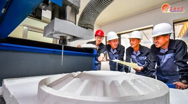 北 상원시멘트연합기업소 "설비대 보수 기일 최대한 단축"