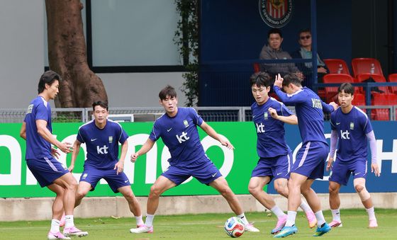훈련하는 대한민국 축구대표팀