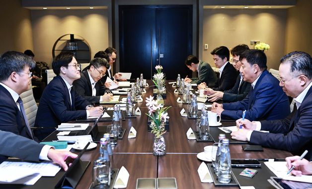김정관 산업부 장관, 카타르 현지진출 기업 간담회