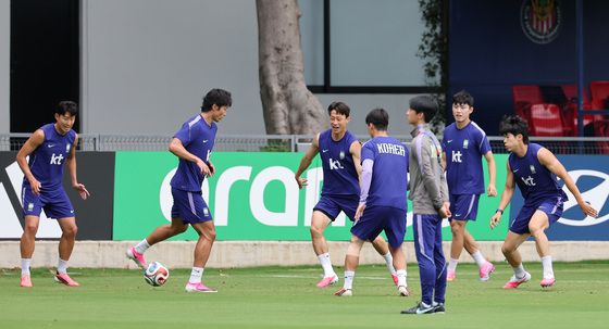 훈련하는 대한민국 축구대표팀