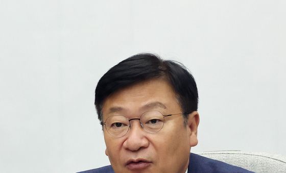 모두발언하는 정점식 원내대표