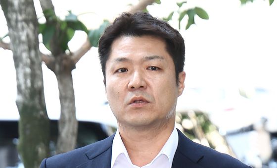 종합특검 출석하는 최재훈 전 중앙지검 반부패2부장