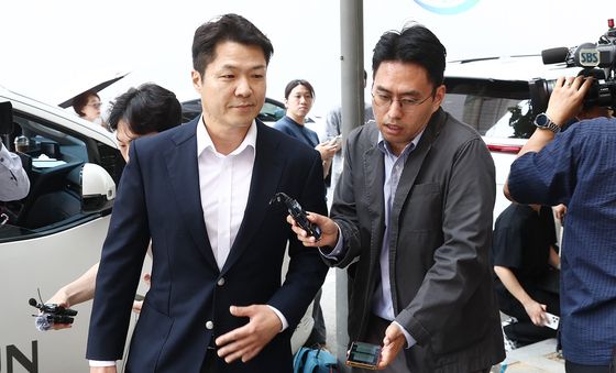 2차 종합특검 출석하는 최재훈 전 부장