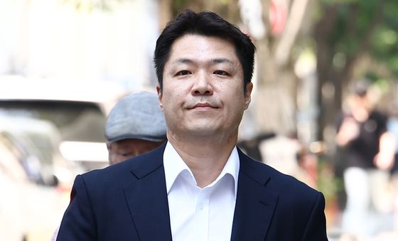 2차 종합특검 출석하는 최재훈 전 부장