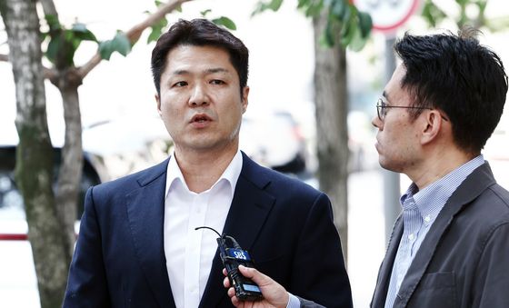 종합특검 출석한 최재훈 전 부장