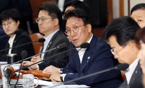 김민석 총리, 올림픽공원 시위대 관련 발언