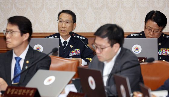 유재성 경찰청장 대행, 올림픽공원 시위대 관련 보고