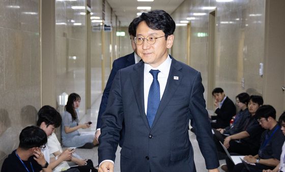 여야 원내수석 회동 참석하는 천준호