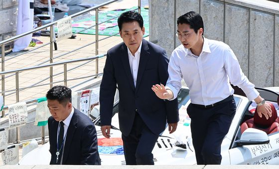 장동혁 대표, 송파 개표소 방문