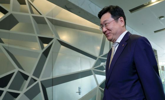 이찬희 위원장, 준법감시위원회 정례회의 참석