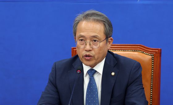회의 주재하는 송기헌 단장