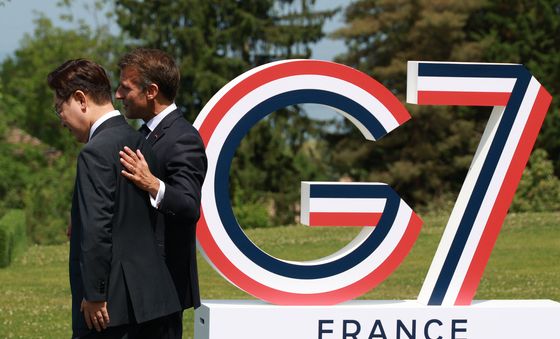 G7 초청국 환영행사 참석한 이재명 대통령