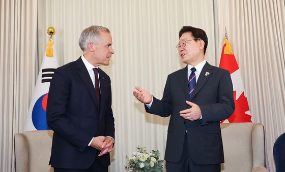 한·캐나다 양자 회담 갖는 이재명 대통령