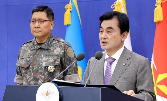 안규백 장관, 군사시설 규재개선 정책 발표