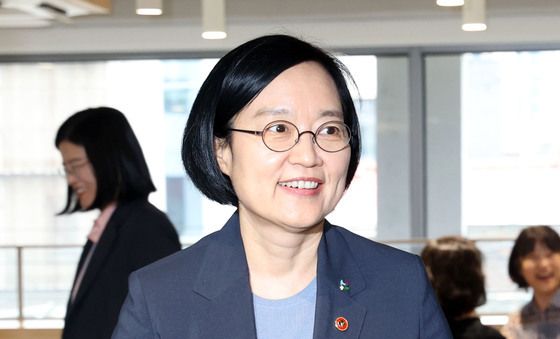 AI행정 위한 실무공직자 간담회 참석하는 한성숙 후보자