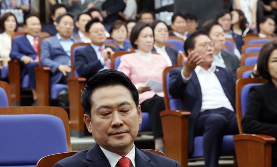 장동혁 대표 '외면'
