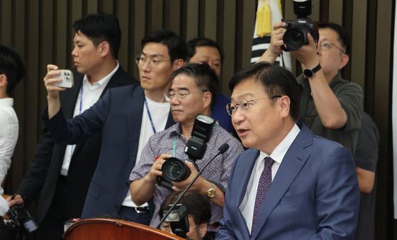 모두발언하는 정점식 원내대표