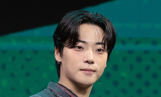 온앤오프 이션, 빛나는 눈빛
