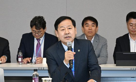 '기업혁신 지원 민관협의체 회의' 모두발언하는 구윤철 부총리