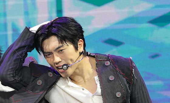 온앤오프 민균, 여심스틸러