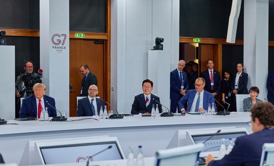 G7 업무오찬 참석한 이재명 대통령