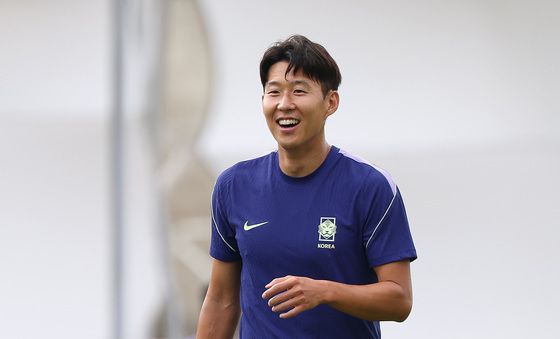 밝은 모습의 손흥민