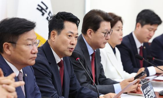 최고위 주재하는 장동혁 대표