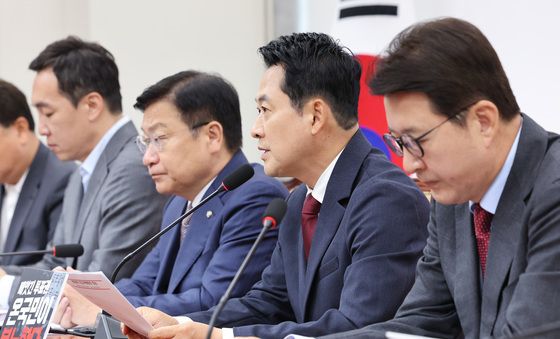 발언하는 장동혁 대표