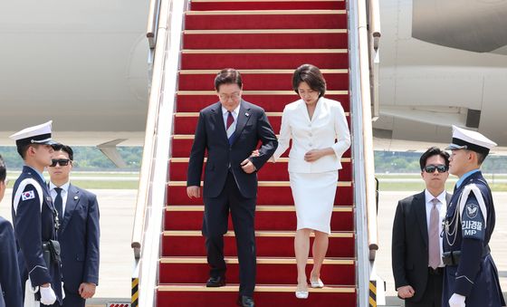 G7 순방 일정 마친 이재명 대통령