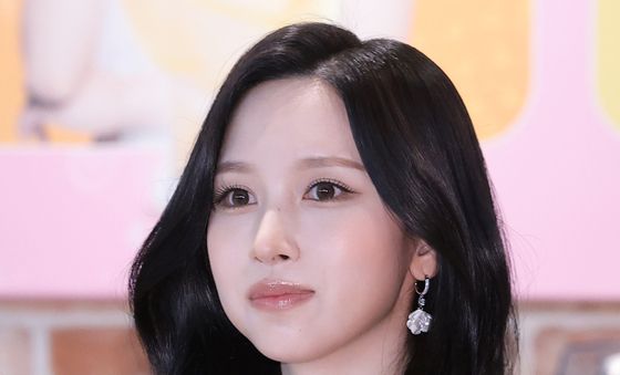 트와이스 미나, 고혹적인 자태