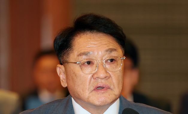 인사말 하는 구자균 회장