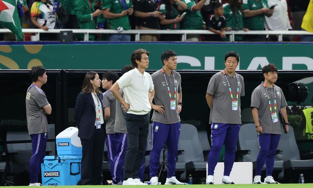 패배가 아쉬운 홍명보 감독