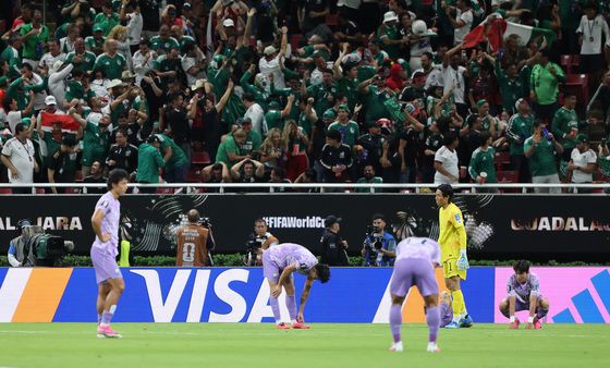 '김승규 치명적 실수' 홍명보호, 개최국 멕시코에 0-1 패배